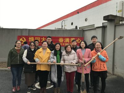 春回大地，春滿養(yǎng)心學(xué)雷鋒植樹活動(dòng)